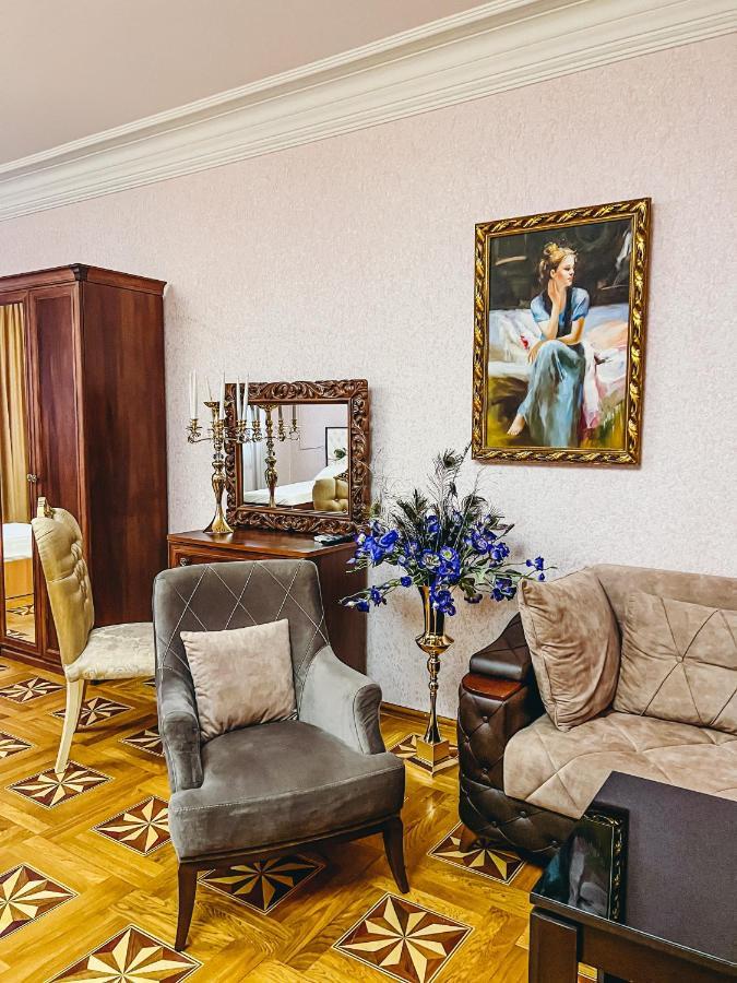 Castle Family Hotel Jerevan Eksteriør bilde